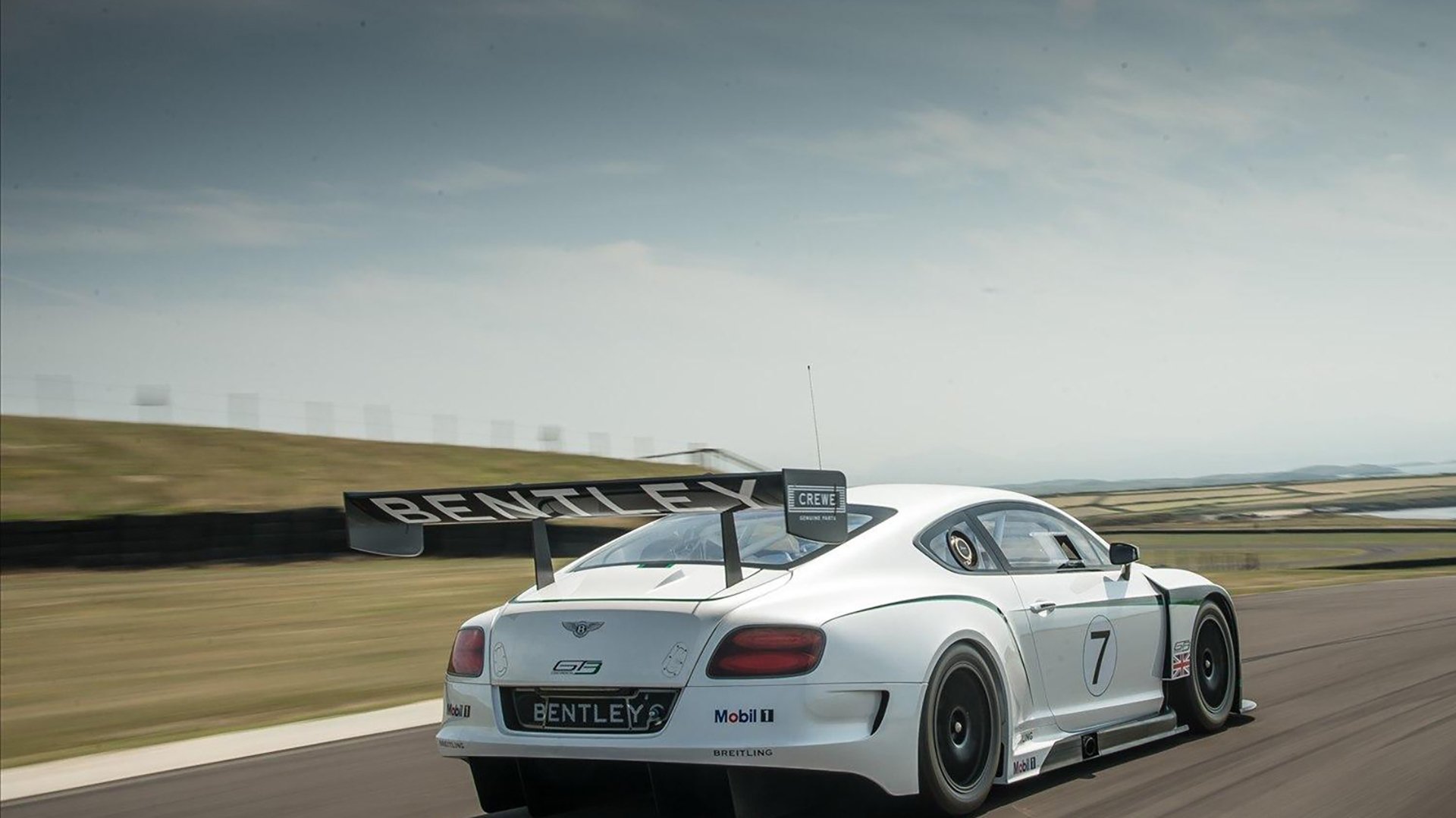 中国足球联赛裁判技术辅助系统升级，中国足球裁判员注册系统