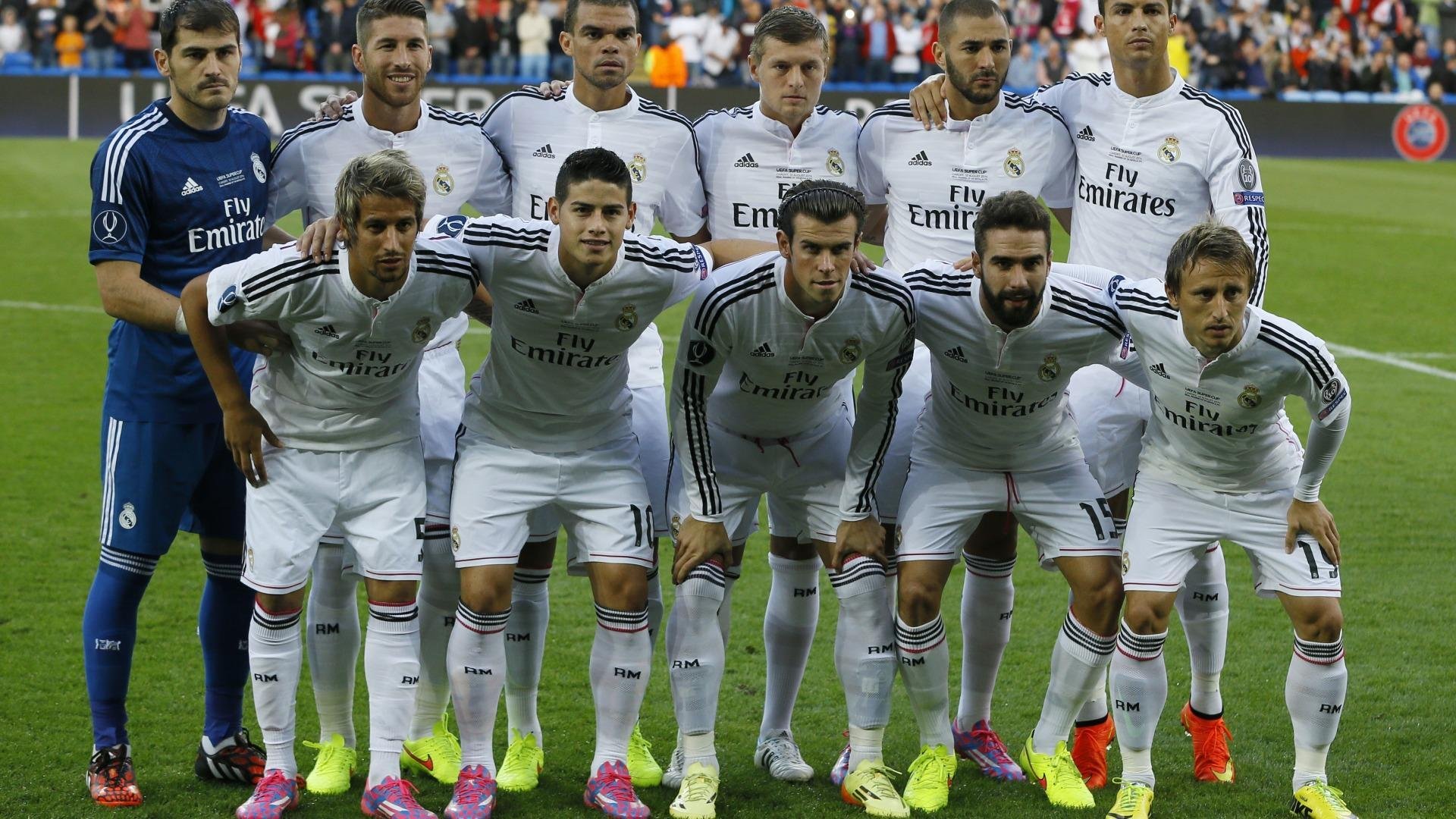 艾比·德尔福：作为防守支柱，成功组织起南非队的防线，《艾比·里德尔》